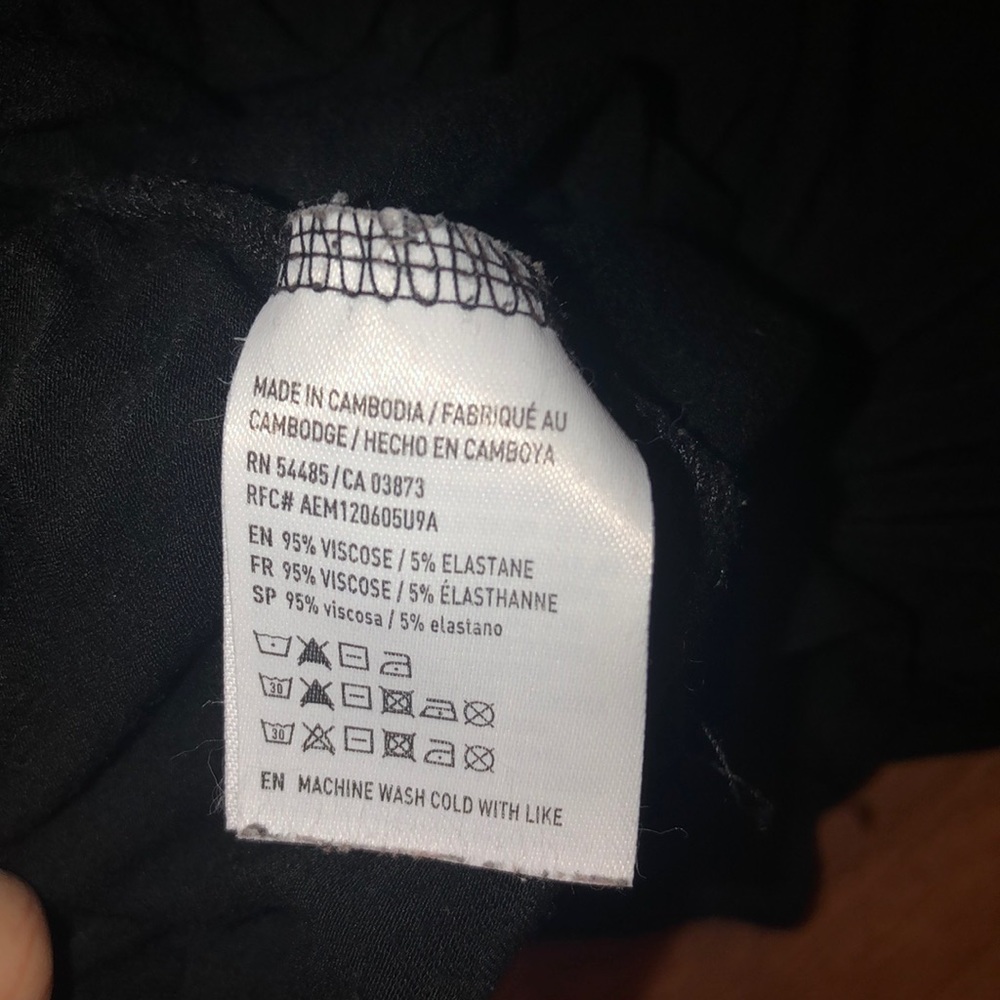American Eagle Soft and Sexy Black Long Sleeve - Picture 4 of 4